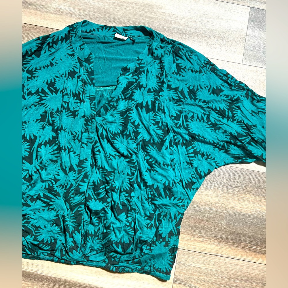 Anthropologie Akemi + Kin Women‎ Top- Small